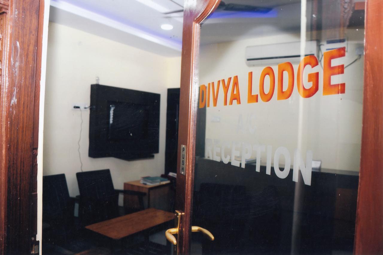 Divya Lodge Hyderabad Exterior photo